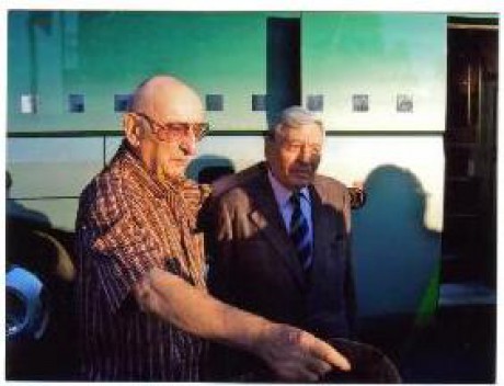 M.Poljak a Guy Marty, taktéž vězeň v KTM.png